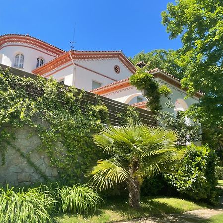 Espectacular Casa Chateau En El Centro De Olot Dış mekan fotoğraf