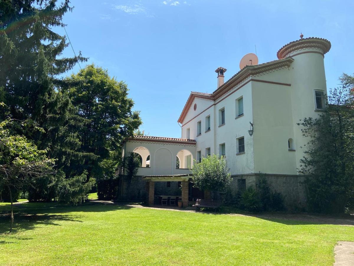 Espectacular Casa Chateau En El Centro De Olot Dış mekan fotoğraf